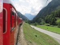 0134 Glacier-Bernina-Express- Fahrt mit dem Bernina-Express - oberhalb von Brusio