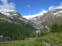 Fahrt mit dem Bernina-Express (Foto-Halt am Bahnhof 