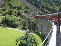 Fahrt mit dem Bernina-Express (Kreisviadukt von Brusio)
