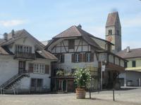 Interlaken-Spaziergang entlang der Ache