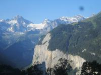Wengen, Blick ins Lauterbachtal-im Hintergrund das Breithorn