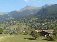 Fahrt mit der Wengernalpbahn von Grindelwald-Grund zur Kleinen Scheidegg (Blick auf Grindelwald)