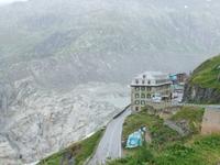Blick zum Hotel Belvedere an der Furkapassstraße