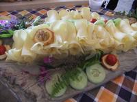 Schweizer Käse darf dabei nicht fehlen