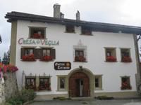 0035 Glacier-Bernina-Express- Ortsrundgang St. Moritz  - ältestes Haus von St. Moritz