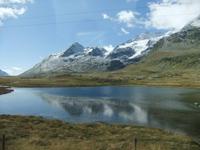 Die Fahrt führt am Schwarzen See vorbei