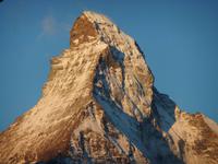 Das Matterhorn zeigt sich am frühen Morgen besonders schön
