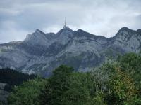 Schon von Weitem sehen wir den Säntisgipfel