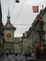 107 Silvester im Berner Oberland - Ausflug nach Bern - Stadtführung  Hauptgasse Blick zum Zytglogge