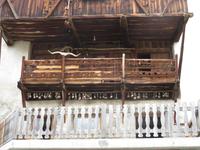 Glacier-Bernina-Reise, Ausflug ins Engadin, Besuch im Engadiner Dorf Guarda