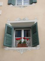 Glacier-Bernina-Reise, Ausflug ins Engadin, Besuch im Engadiner Dorf Guarda