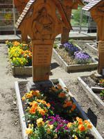 Glacier-Bernina-Reise, Fahrt zum Säntis - Stopp in Niederwald - Grab von Familie Cäsar Ritz