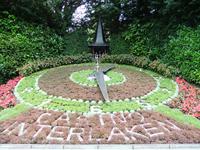 Blumenuhr im Kurpark von Interlaken