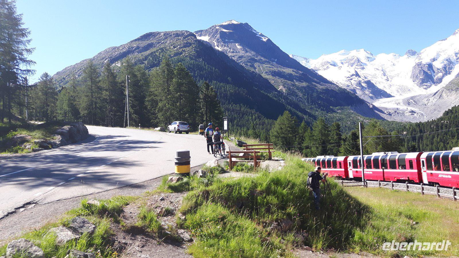 Fahrt mit dem Bernina-Express (Morteratsch-Gletscher)