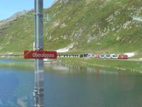 Fahrt mit dem Glacier-Express (Gegenzug am Oberalppass)