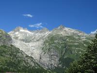 158 Fahrt auf der Furka-Pass- Strasse - Blick zurück zum Hotel Belvedere