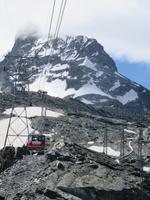 320 Fahrt zum Kleinen Matterhorn -  Bahn von Trockener Steg nach Klein Matterhorn