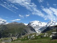 363 Fahrt zurück vom Kleinen Matterhorn - Blick zur Monte Rosa Gruppe