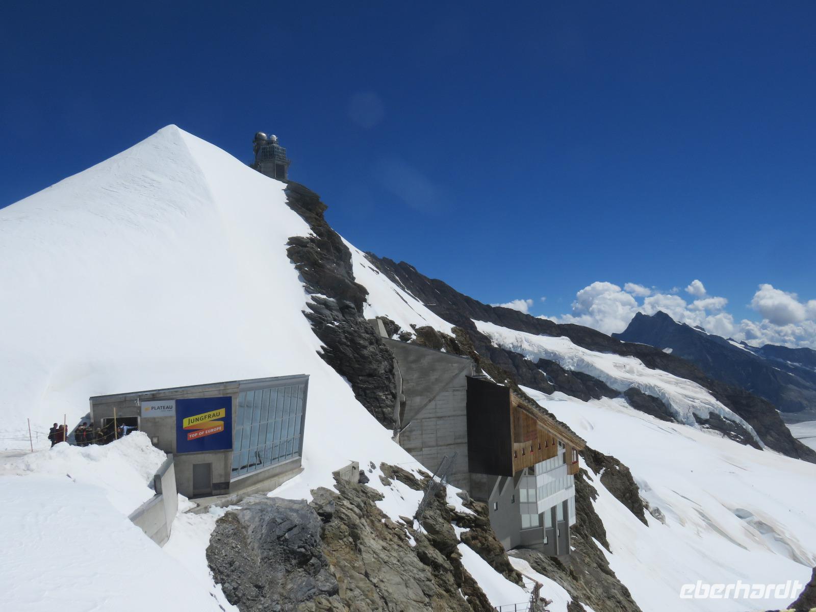 475  Auf dem Jungfraujoch -Blick vom Plateau zur Sphinx
