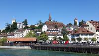 Luzern (Spaziergang entlang der Reuss...)