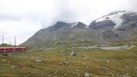 Fahrt mit dem Bernina-Express (Bernina-Staumauer)