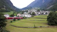 Fahrt mit dem Bernina-Express (Kreisviadukt von Brusio)