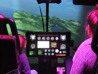 Im Hubschrauber-Simulator