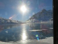 026 Fahrt mit dem Bernina-Express - Blick zum Lago Bianco auf dem Berninapass