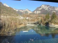 135 Fahrt mit der Rhätischen Bahn auf den Spuren des Glacier-Express - Zusammenfluss des Rheins