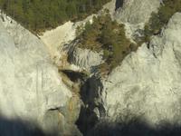 143 Fahrt mit der Rhätischen Bahn auf den Spuren des Glacier-Express - in der Rheinschlucht