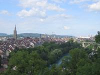 Eiger, Mönch, Jungfrau - Ausflug nach Bern Stadtführung - Rosengarten Blick über Bern