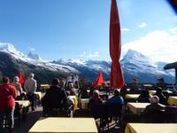 Alle lauschen den Alphornbläsern