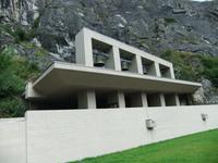 An der Felsenkirche von Raron