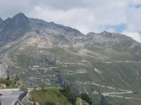 Fahrt über den Grimselpass - Blick zur Furka-Passstraße