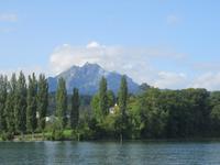 Fahrt mit dem Dampfschiff auf dem Vierwaldstättersee - Blick zum Pilatus