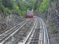 Mit der Standseilbahn geht es auf den Harder Kulm