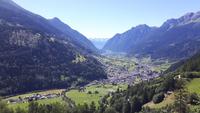 Fahrt mit dem Bernina-Express (Blick ins Val Poschiavo)