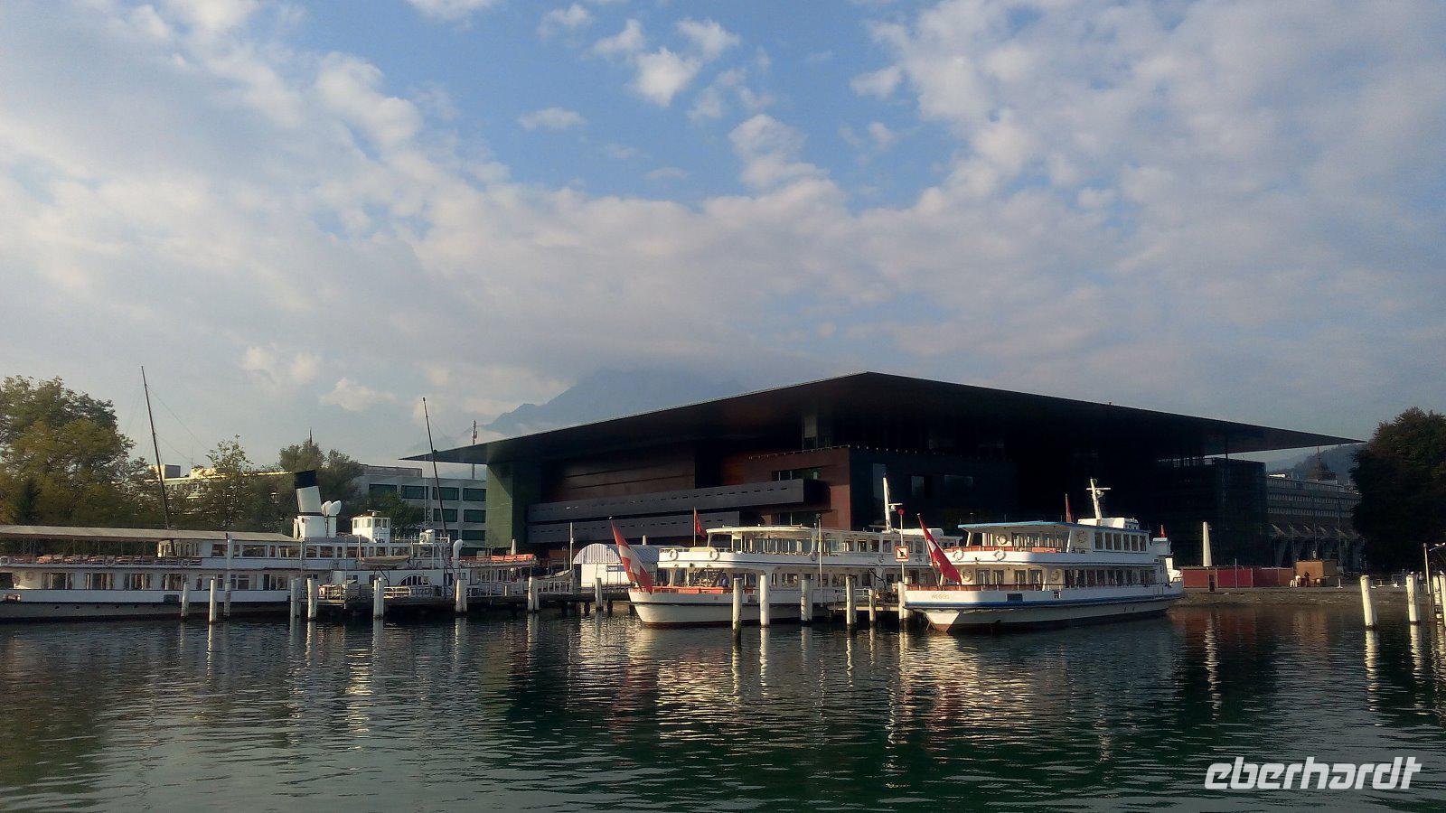 Luzern. Schifffahrt von Luzern nach Vitznau