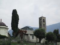 Comer See. Lombardische Kirche