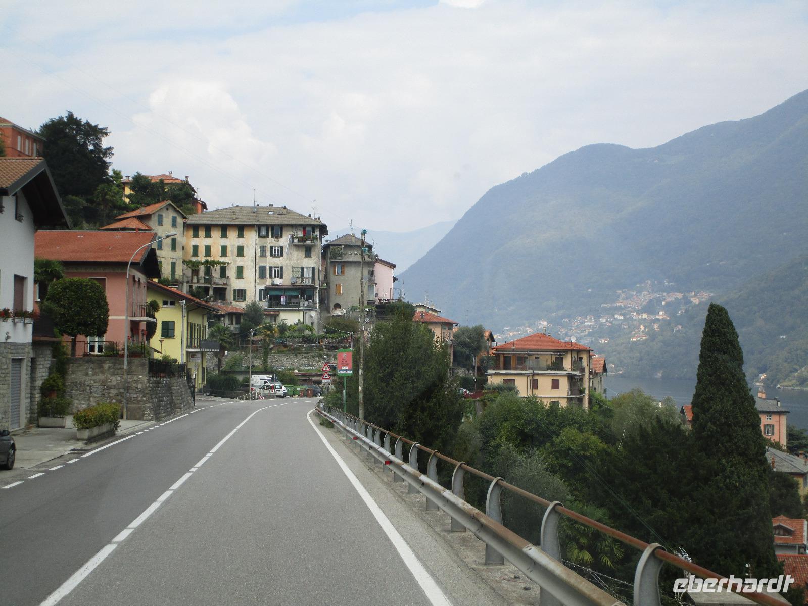 Comer See. Straßenbild