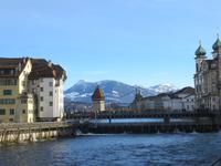 Luzern -Kapellbrücke und Jesuitenkirche