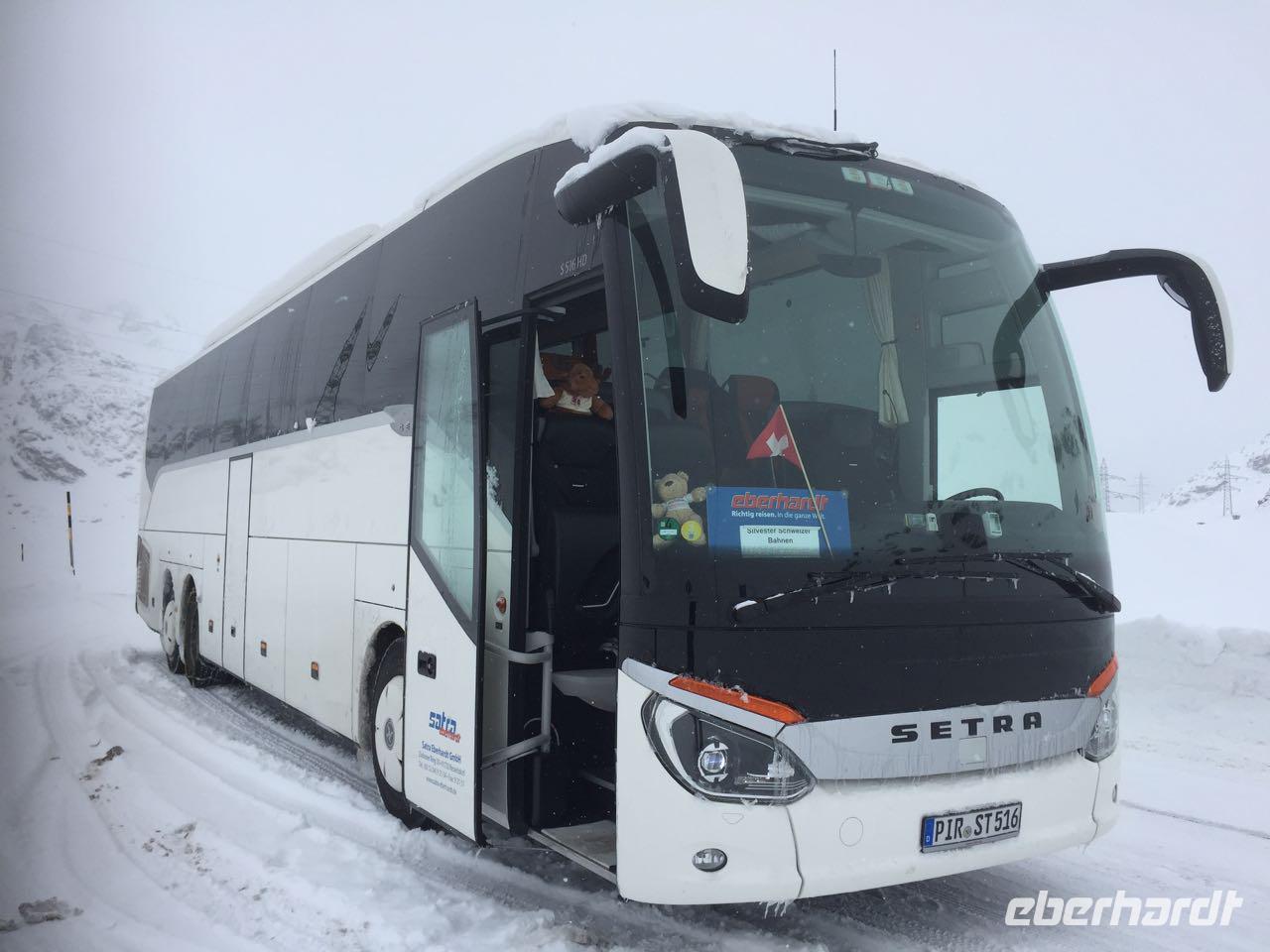 Unser Bus im tiefsten Winter