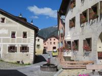 Guarda - typisches Engadiner Haus