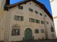 Guarda - typisches Engadiner Haus