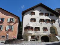 Guarda - typisches Engadiner Haus