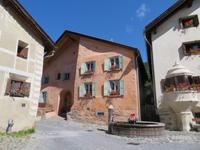 Guarda - typisches Engadiner Haus