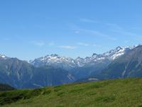 Wanderung auf dem Herrenweg von der Bettmeralp zur Riederalp - Blick in die Walliser Alpen