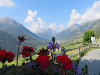Engadin-Rundfahrt - Guarda - Blick ins Inntal