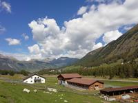 Blick von Pontresina in die Engdiner Bergwelt