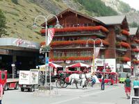Am Bahnhof von Zermatt